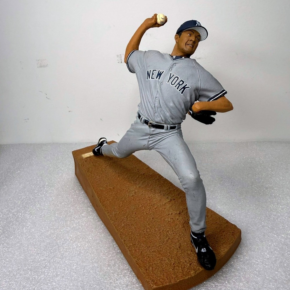 McFarlane Toys MLB Series 12 Mariano Rivera New York Yankees Figure 42 Pitching